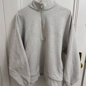 Aritzia  Light Gray Sweatfleece Quarterzip